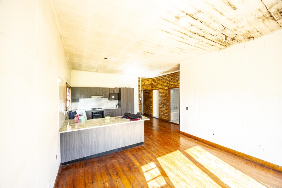 6 Bedroom Property for Sale in Quigney Eastern Cape